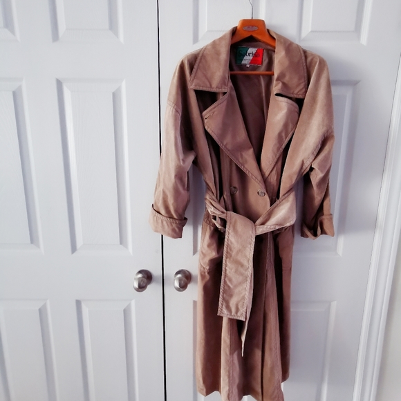 woman trench coat with a removable belt size M - Picture 2 of 3
